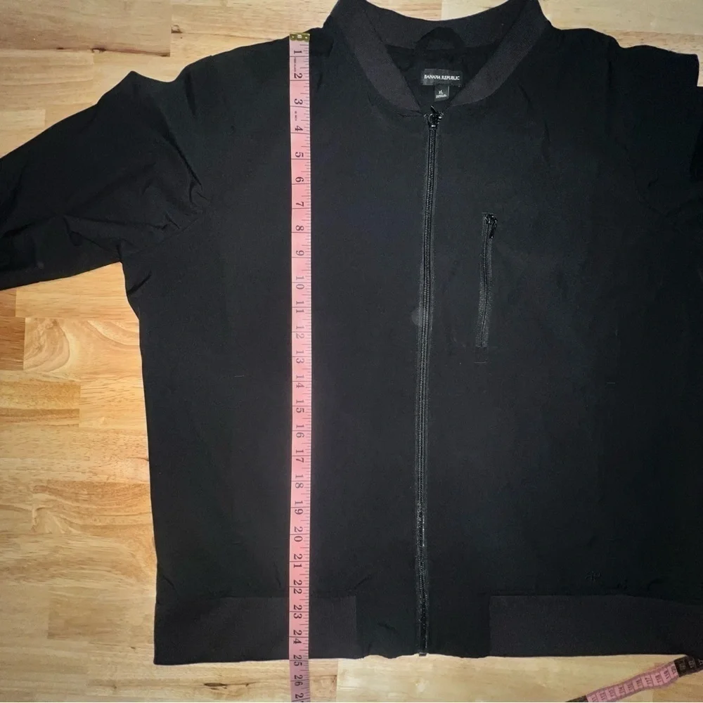 Banana Republic Men’s XL Lightweight Black Bomber Jacket